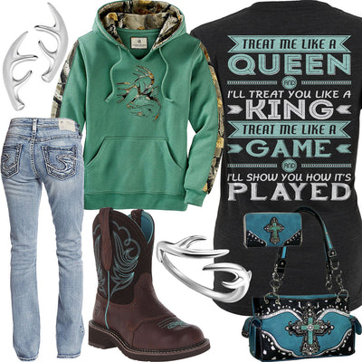 Like A Queen Frosty Spruce Camo Hoodie Outfit